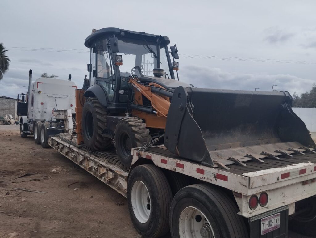 renta de retroexcavadora parque pyme